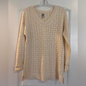 Anne Klein XL cream v-neck sweater
